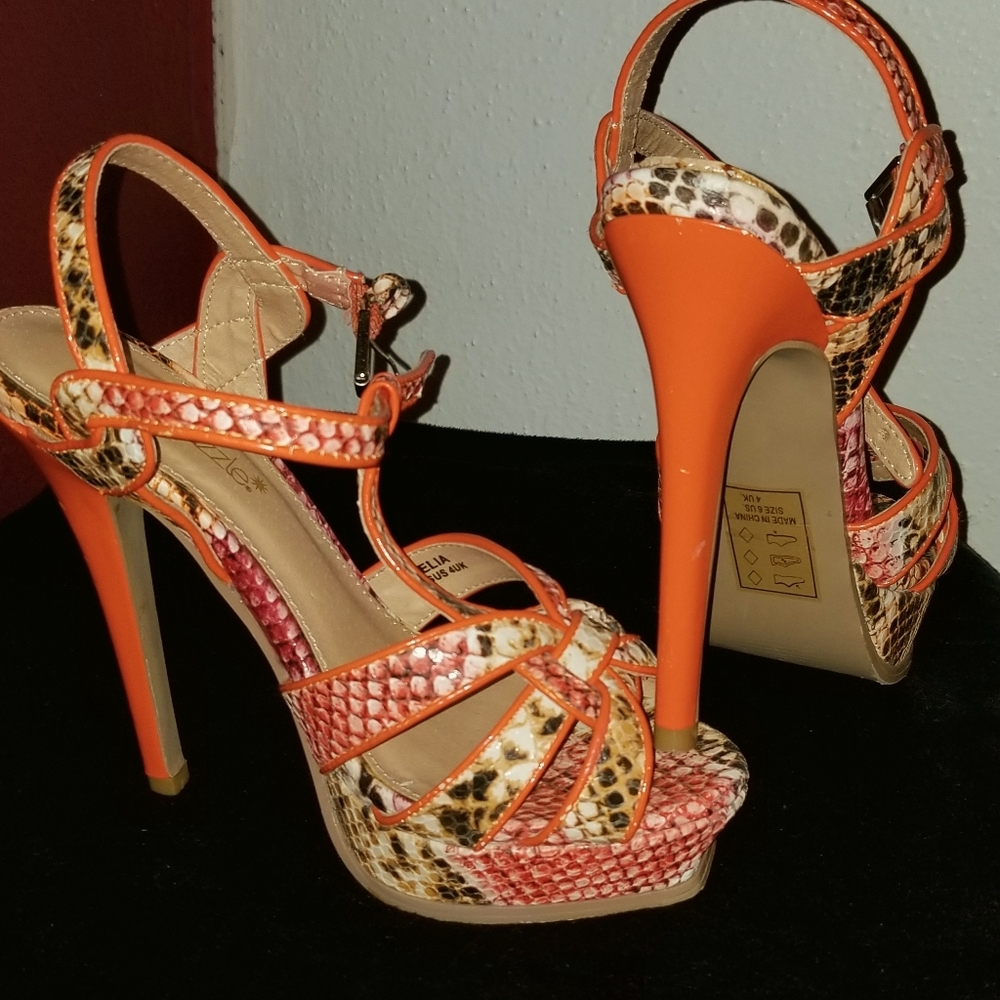 NWT Orange Tan snake Print Open Toe Heels